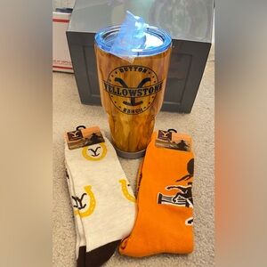 Set of Yellowstone Cup & 2 pair socks. NWT